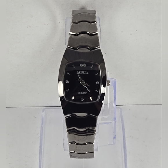 Womens Mseta Bracelet Dark Gray Black Tone Quartz Watch 8251L New Battery - Picture 2 of 10